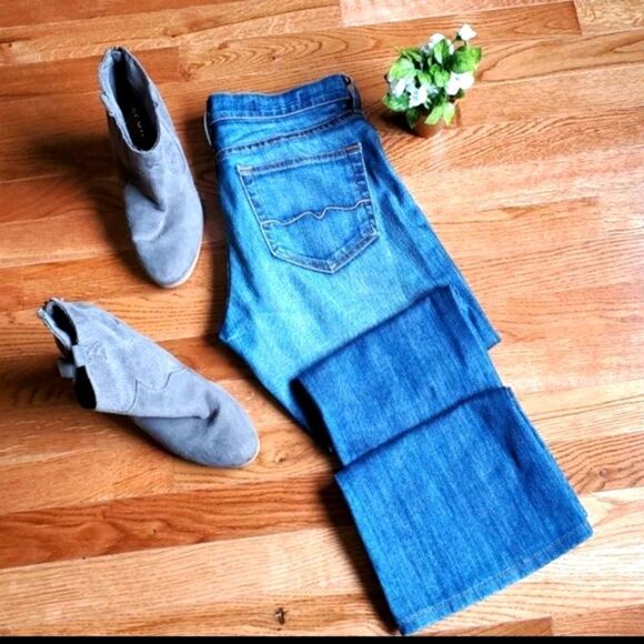 ⚘Red Engine Jeans - Picture 1 of 8